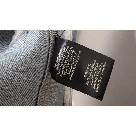 Blank NYC Denim Jacket Medium Light Wash Distressed Trucker Y2K Casual - Picture 10 of 10